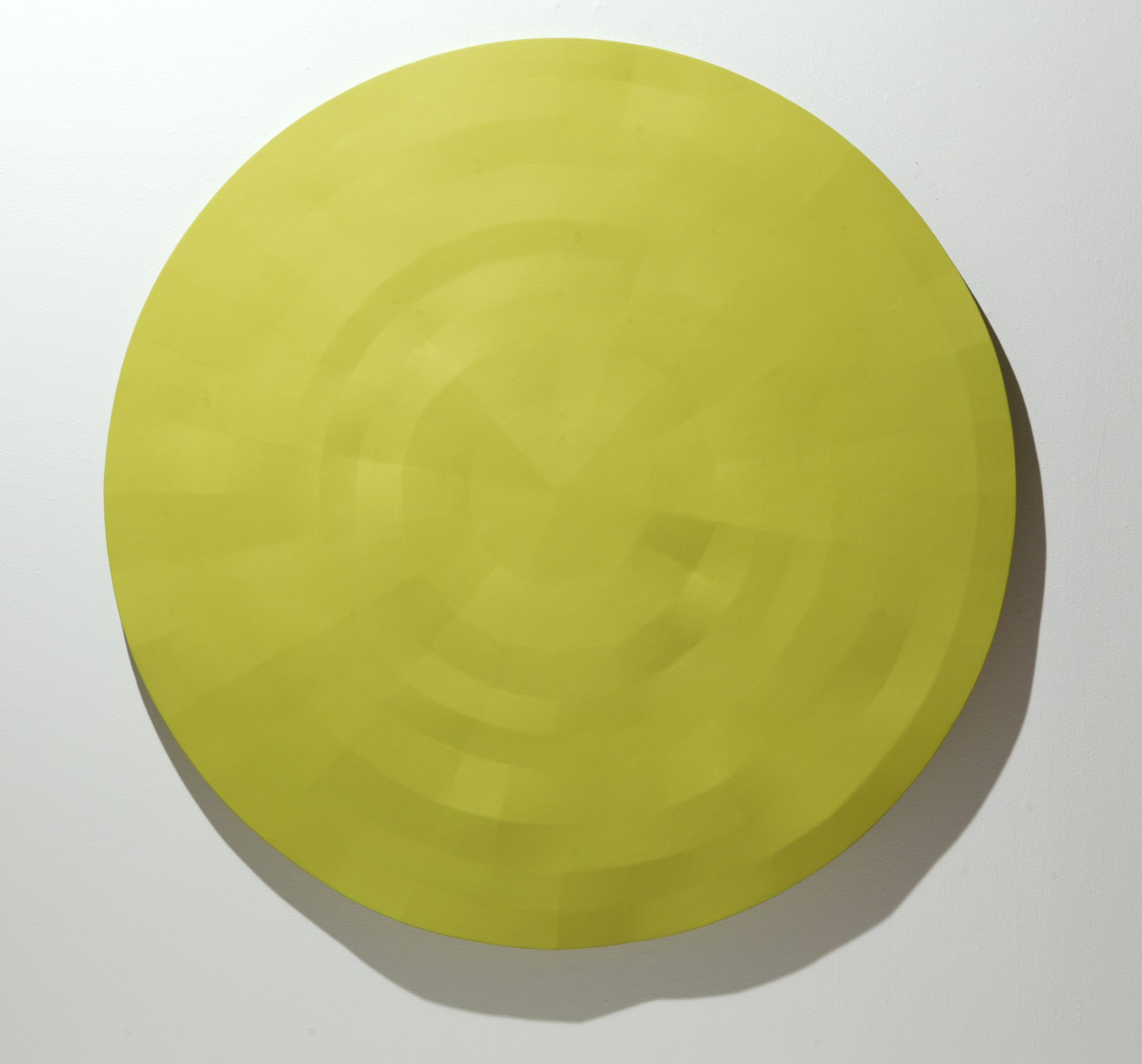 Merced & Tuolumne / 6 (yellow-green), 2004, oil on plywood, 51 inches diameter